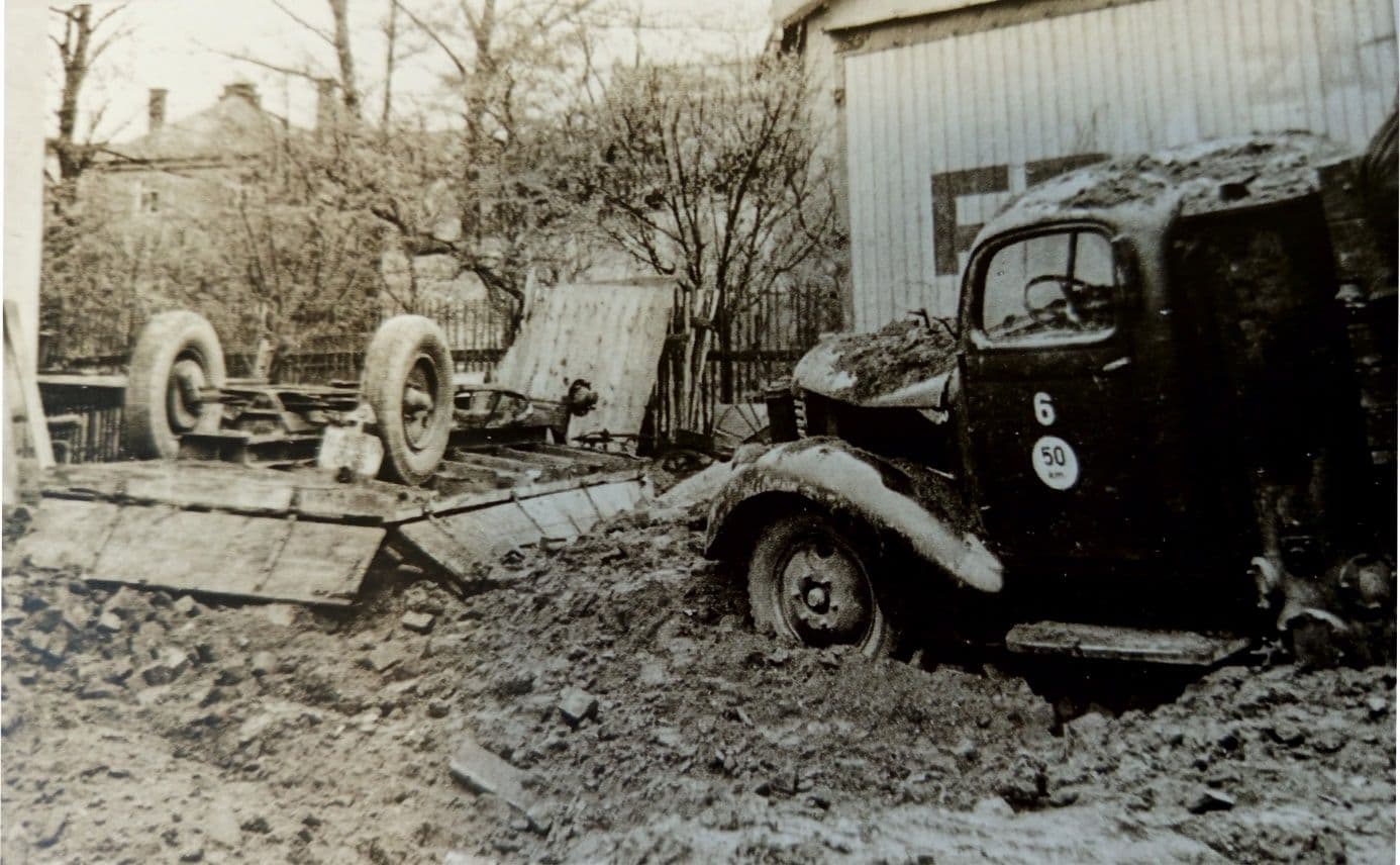 Bombardování nácků